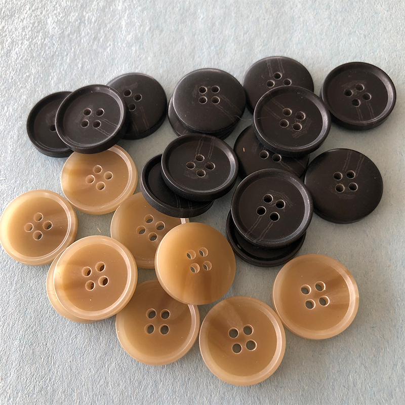 Bagasse buttons for knitwear and garment manufacturers